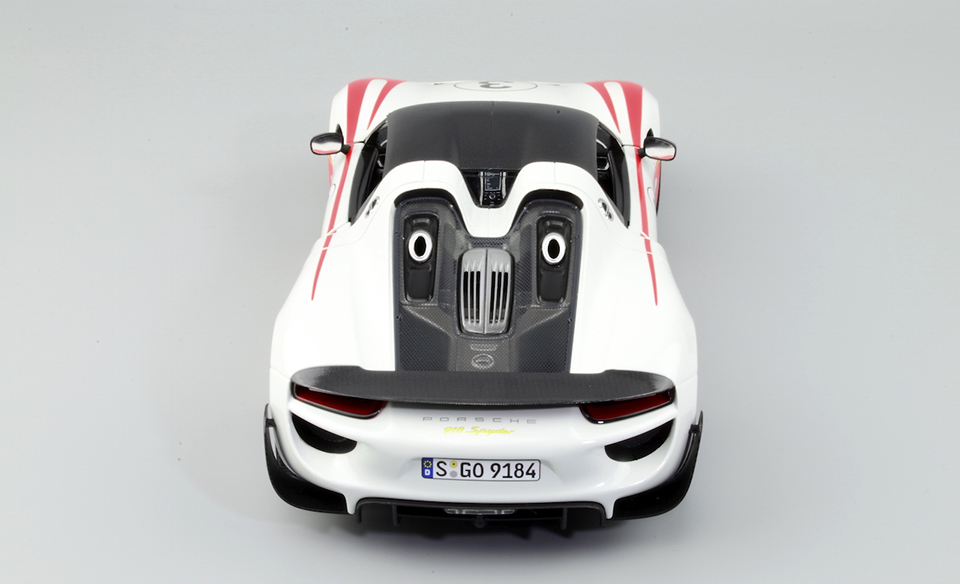 110062441 Porsche 918 Spyder2013Weissach Package 'Martini'