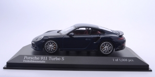 Porsche 911 Turbo S 2013 blue metallic